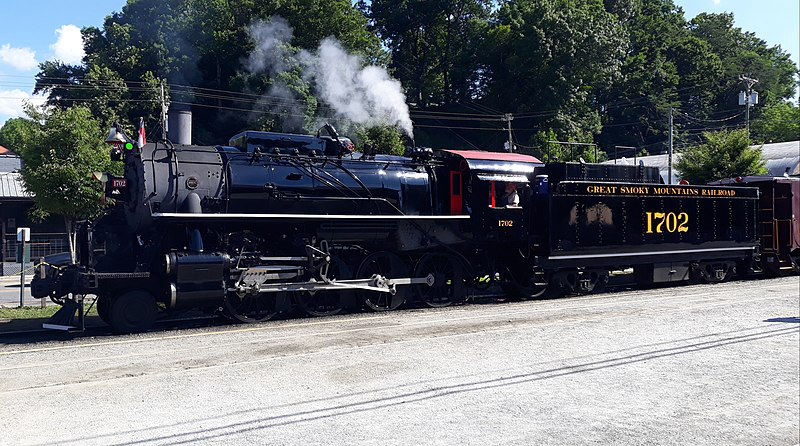 Great Smoky Mtn RR Engine 1702