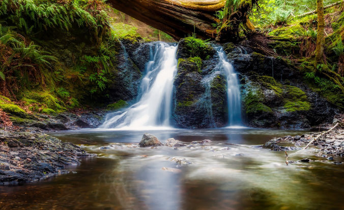 Helen Ga Waterfalls